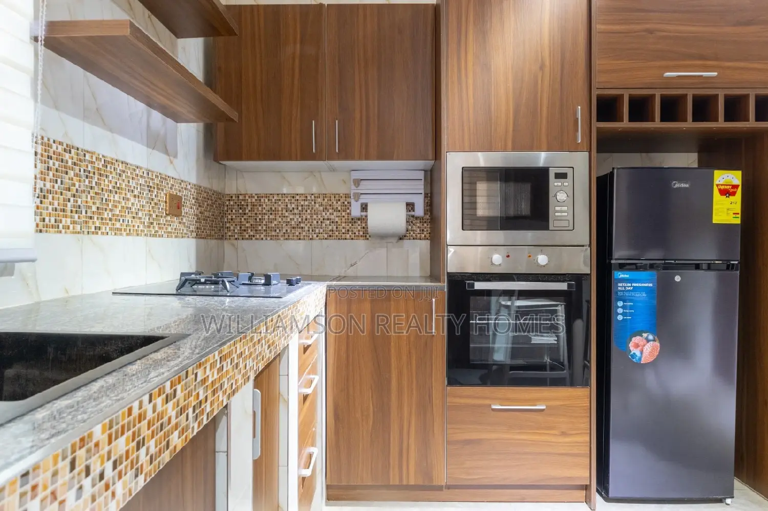 Luxury/Fresh 4bedrms Furnished Hse 4rent,Spintex