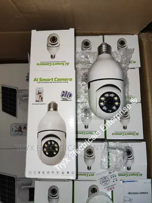 Bulb PTZ Wifi Camera + 64gb Sd