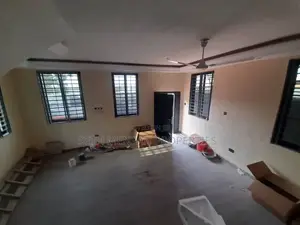 3bdrm House in Skm, Achimota for rent