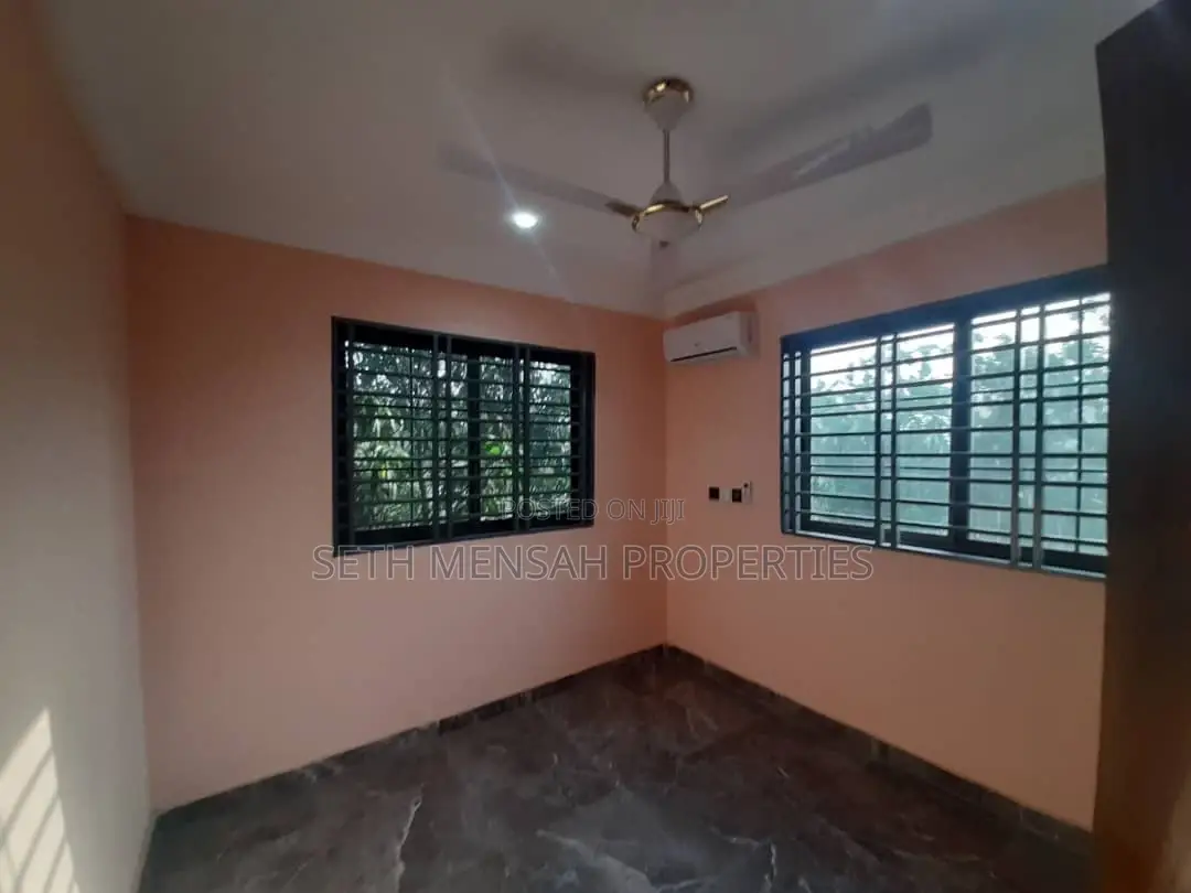 3bdrm House in Skm, Achimota for rent