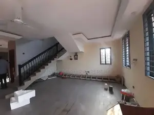 3bdrm House in Skm, Achimota for rent