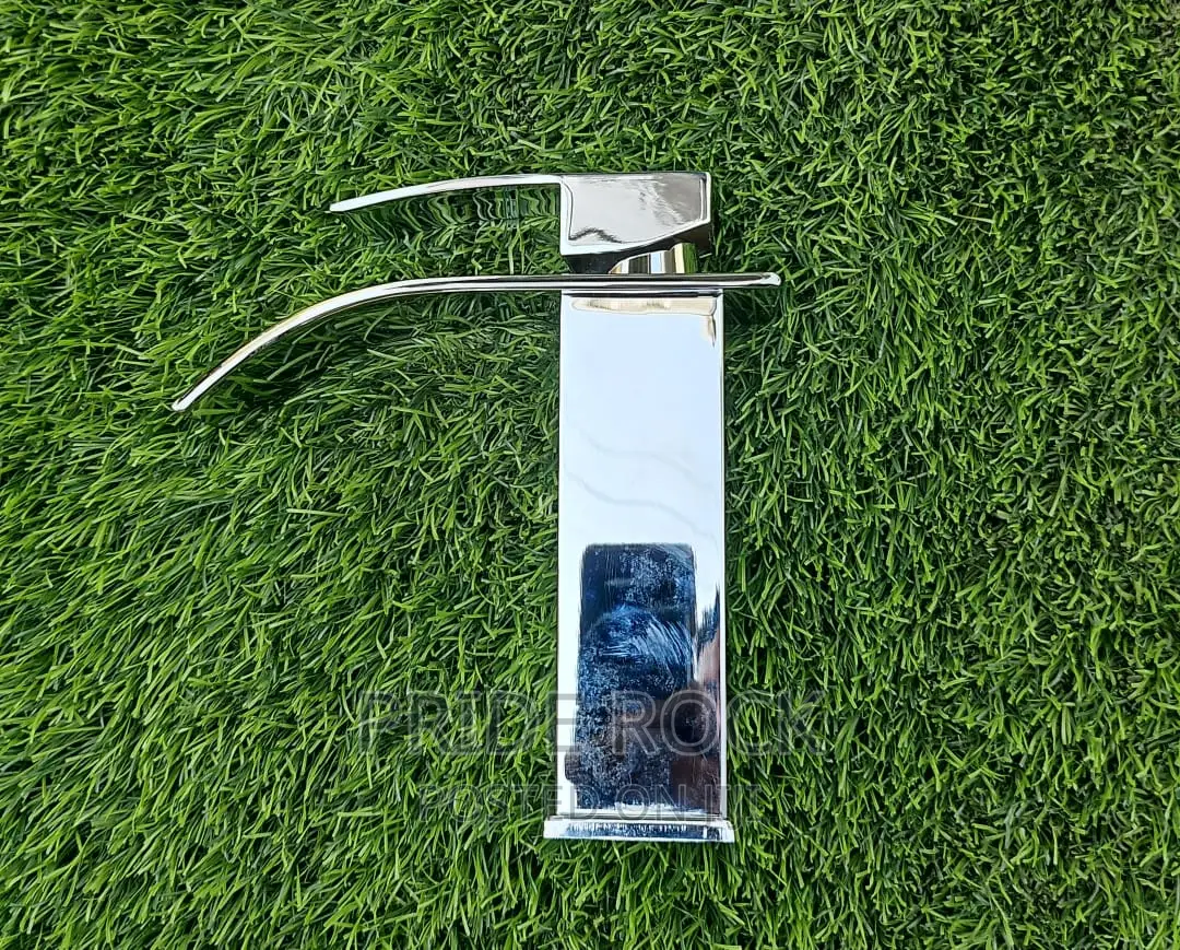 Chrome Basin Mixture Tap, Faucet, Hot and Cold Tap