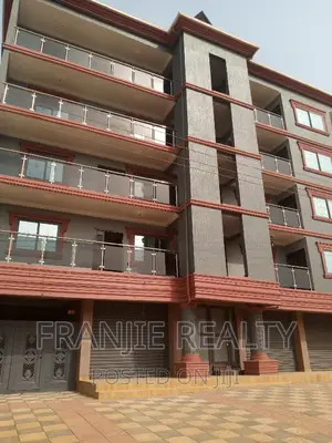 3bdrm Apartment in West Hills Mall Area for rent