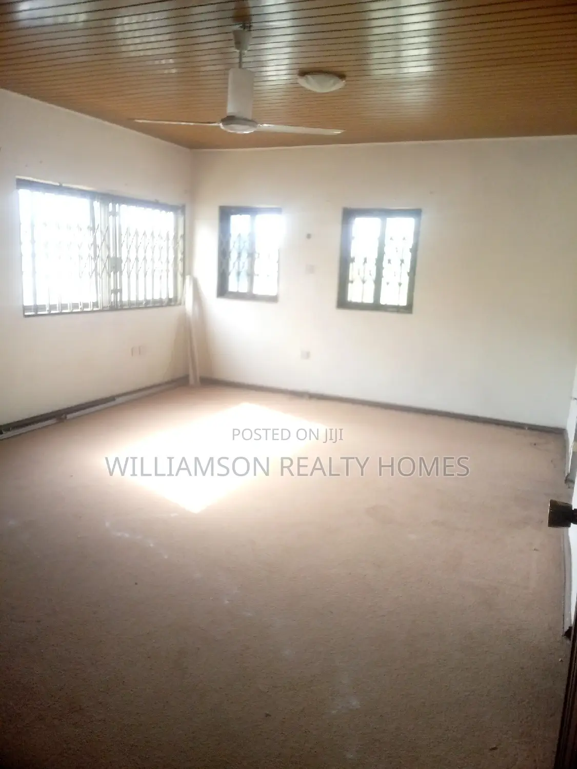 6bdrm House in Community 20 Estate, Spintex for rent