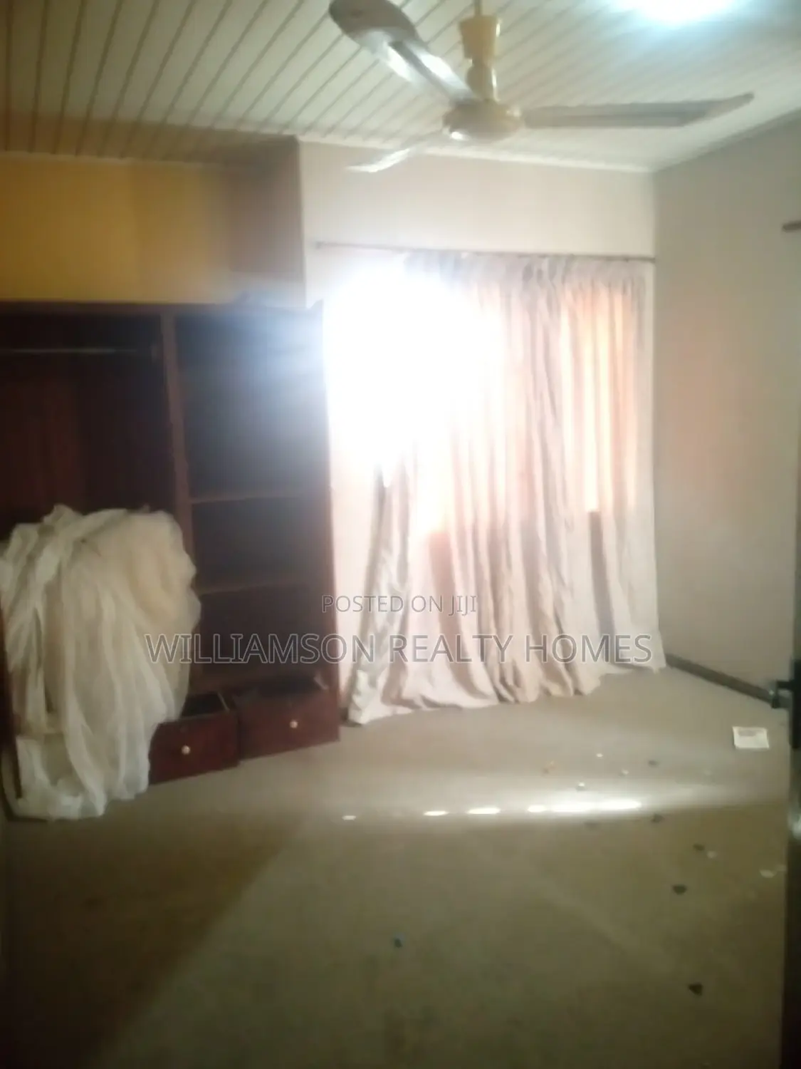 6bdrm House in Community 20 Estate, Spintex for rent