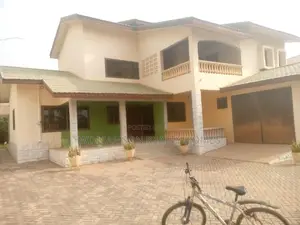 6bdrm House in Community 20 Estate, Spintex for rent