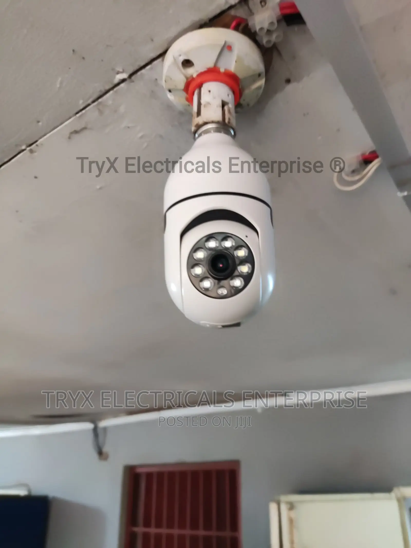 Indoor PTZ Wifi Camera + 64gb Sd