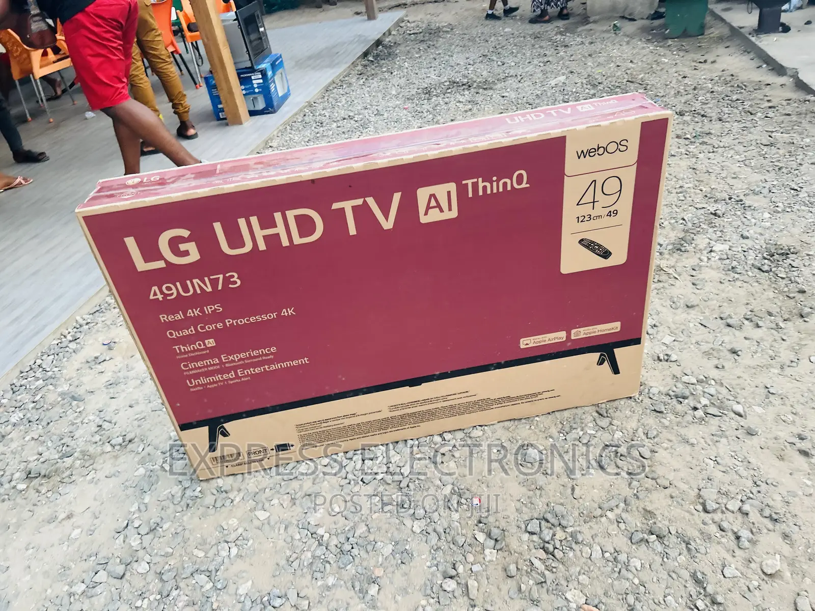Grab Your Favorite  TV LG UHD Smart. Glossy 49”UN7340.