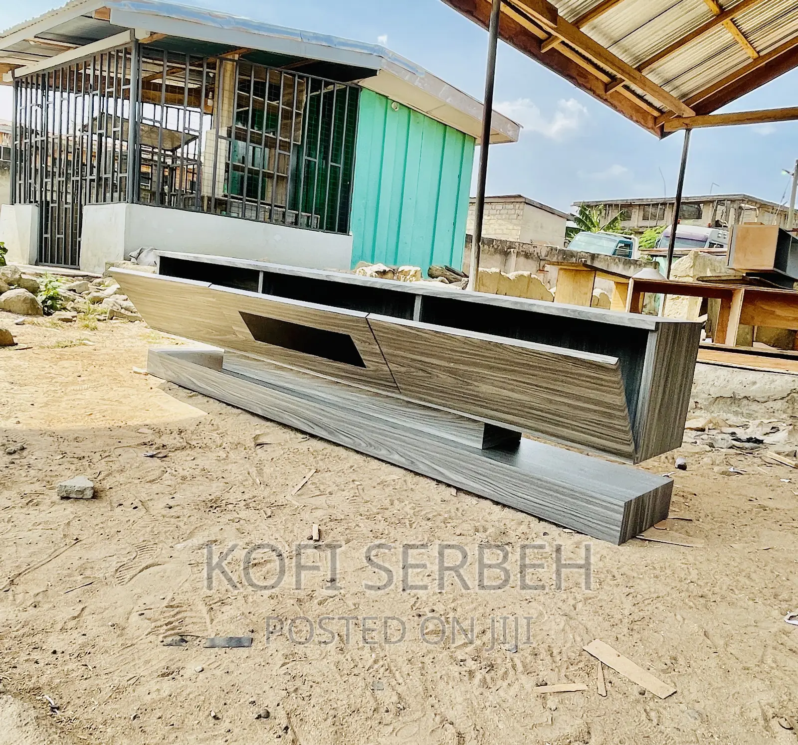 Quality Wooden Tv Stand