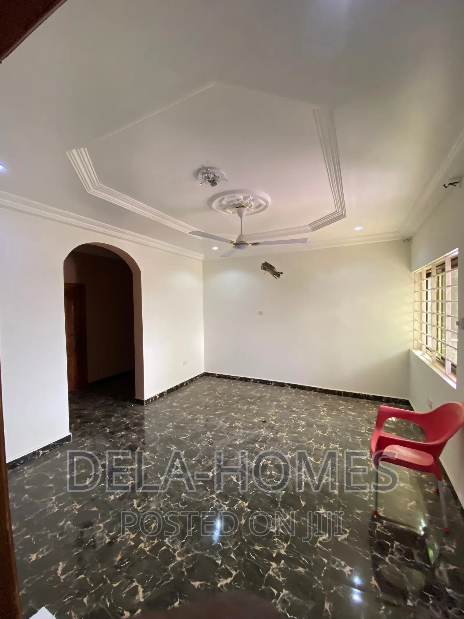 3bdrm Apartment in Lakeside Estate, Ashaley Botwe for rent