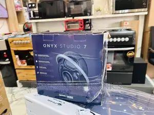 Authentic Sleek Blue Bluetooth Harman Kardon Onyx 7