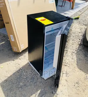 Nicely Designed Pearl PF-109 Single Door Electric Fridge.
