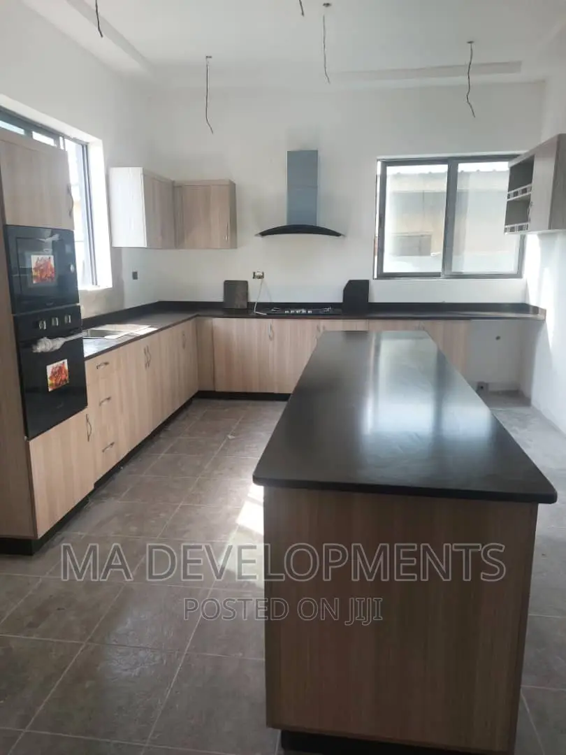 4bdrm Duplex in Ma Developments, Oyarifa for sale