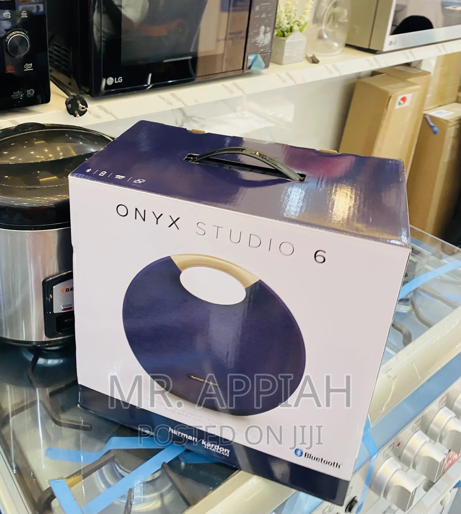 Unique Design Onyx Studio 6 Waterproof Bluetooth Speaker.
