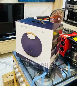 Brand New Onyx Studio 6 Waterproof Bluetooth Speaker.