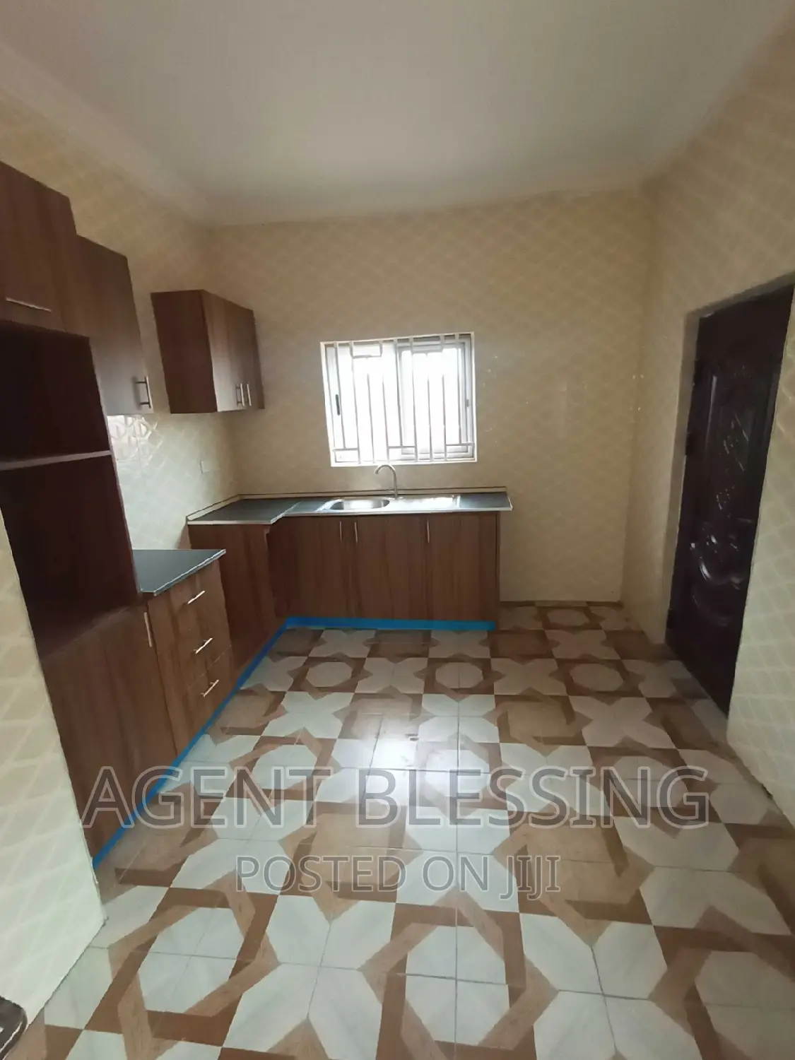 2bdrm House in Community 25, Tema Metropolitan for rent