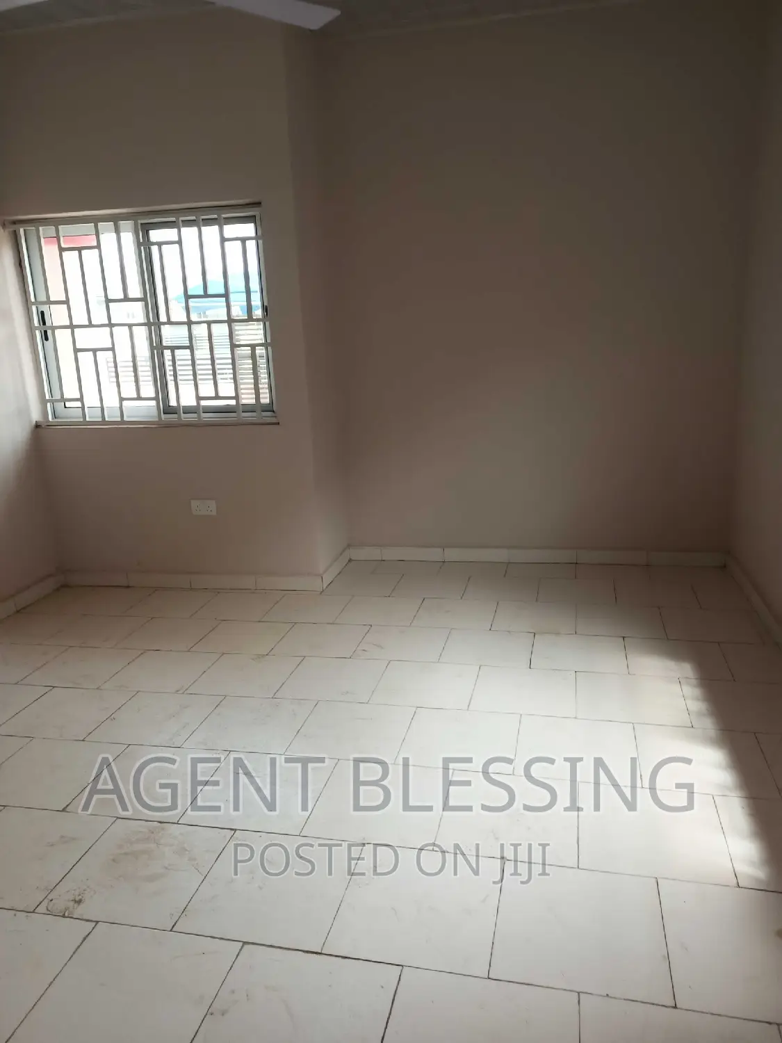 2bdrm House in Community 25, Tema Metropolitan for rent