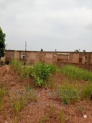 1 Plot of Land With 4 Bedroom Structure on It 4 Sale