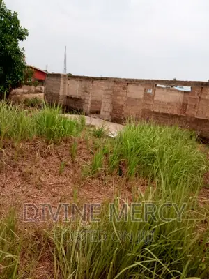 1 Plot of Land With 4 Bedroom Structure on It 4 Sale