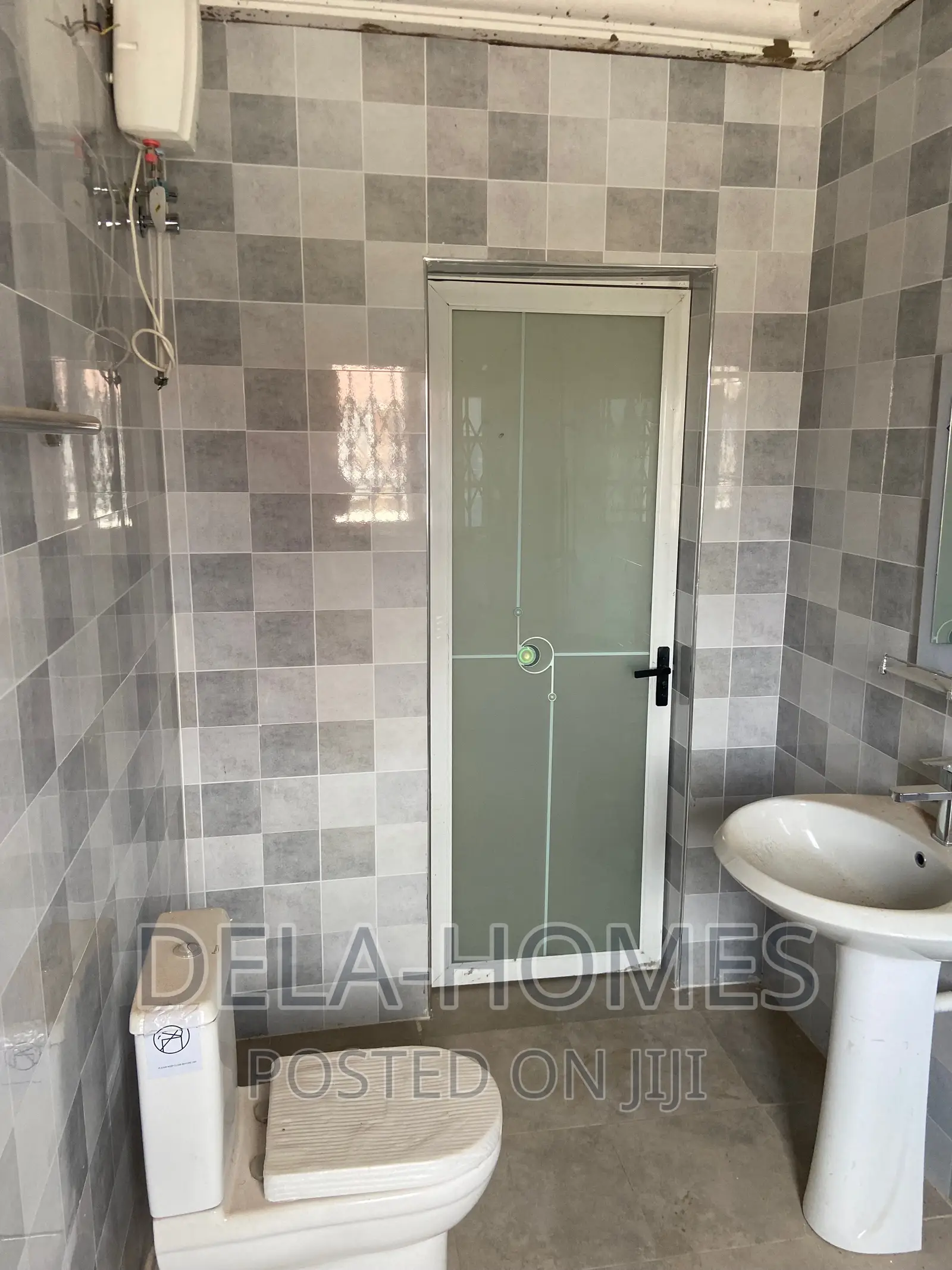 2bdrm Apartment in Lakeside Estate, Ashaley Botwe for rent