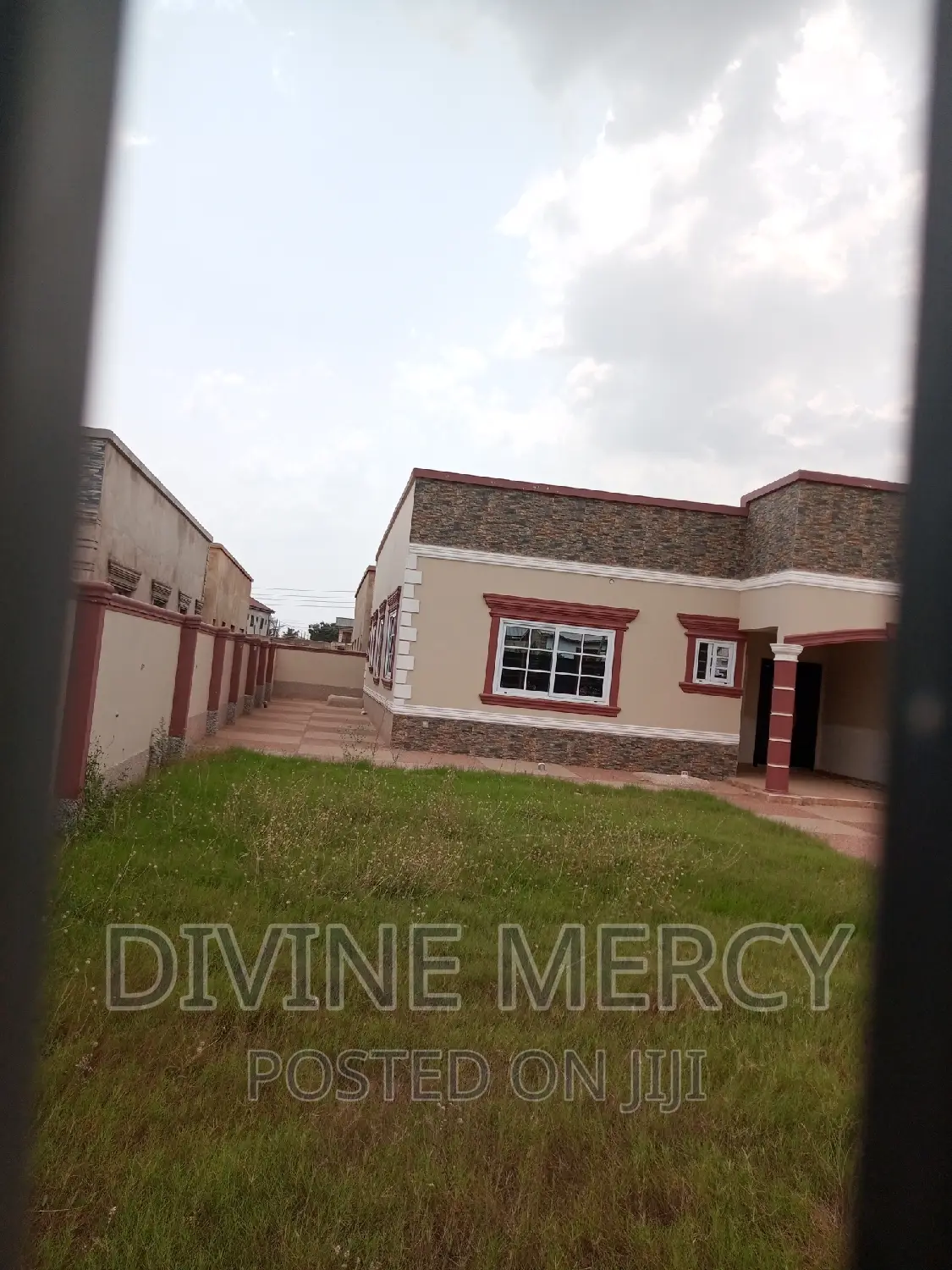 3bedroom House 4 Sale Located at Tuba