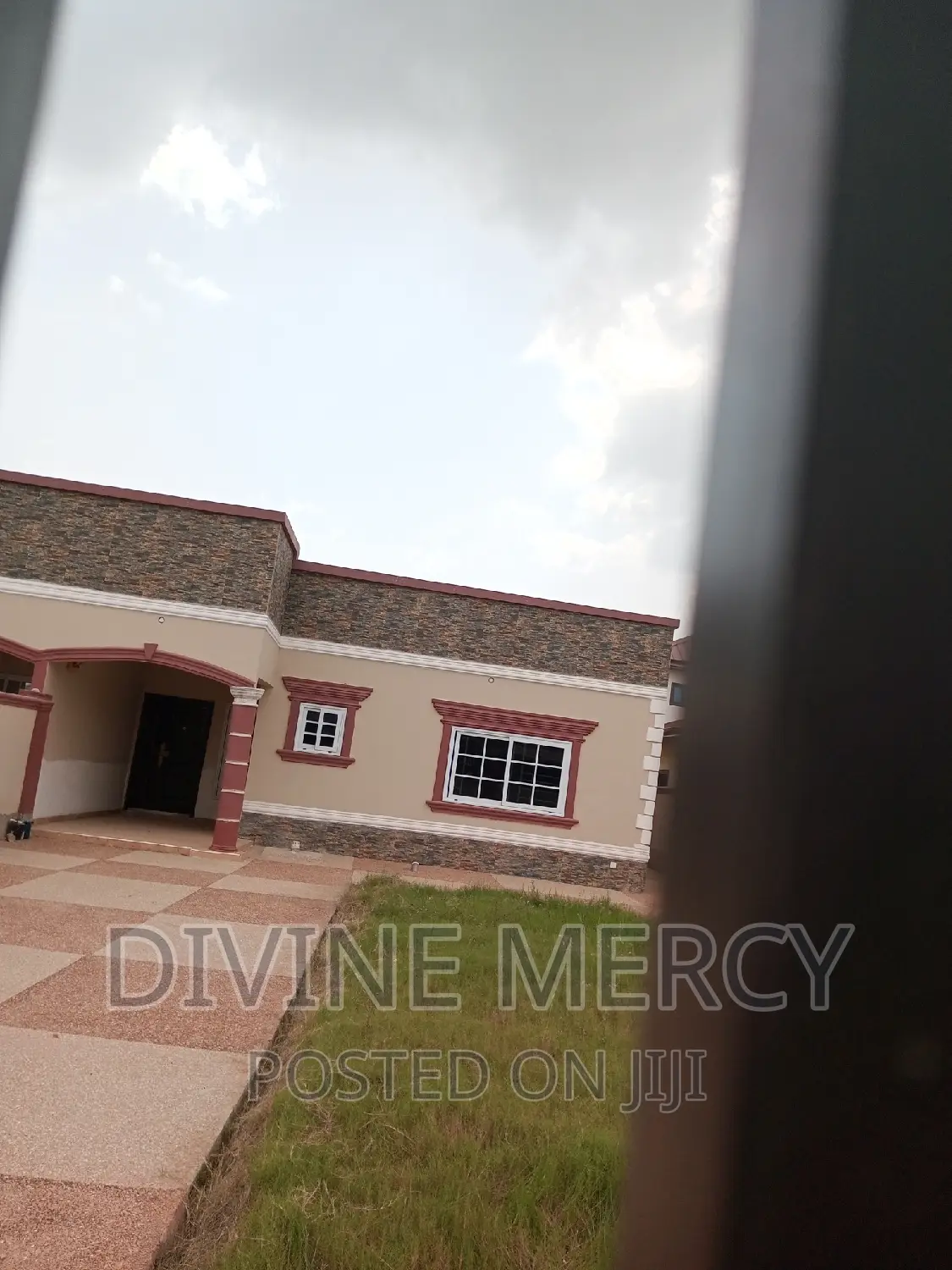 3bedroom House 4 Sale Located at Tuba