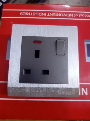 13A Single Socket SILVER