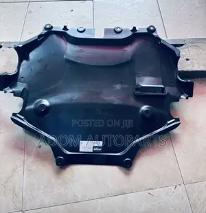 Benz W204 C250 Engine Panel Under Cover