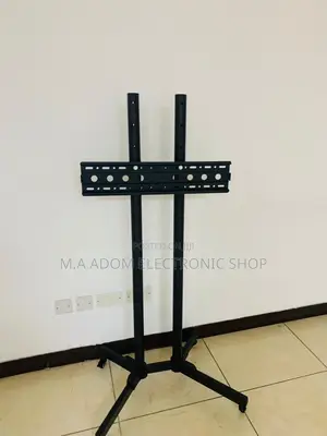 Well Design Moveable Tv Trolly for 32” to 70”,Black.
