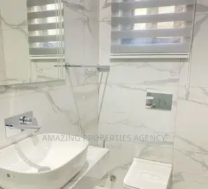 4bdrm House in Adjiriganor for sale