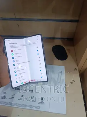 New Samsung Galaxy Z Fold 5 256 GB White