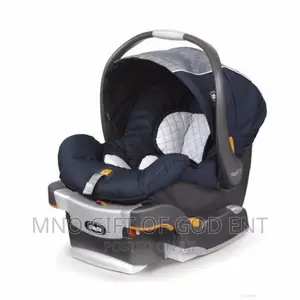 Chicco Keyfit 30 Infant Car Seat and Base