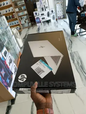 New Laptop HP Envy 14 8GB Intel Core I5 SSD 512GB