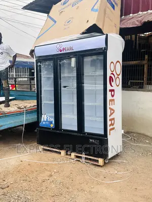 PVC-150 Three Doors Pearl White.