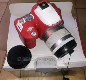 Canon Eos 250d in Very Little Use Condition