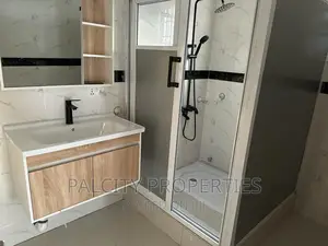 5bdrm House in Ahodwo Daban, Kumasi Metropolitan for sale