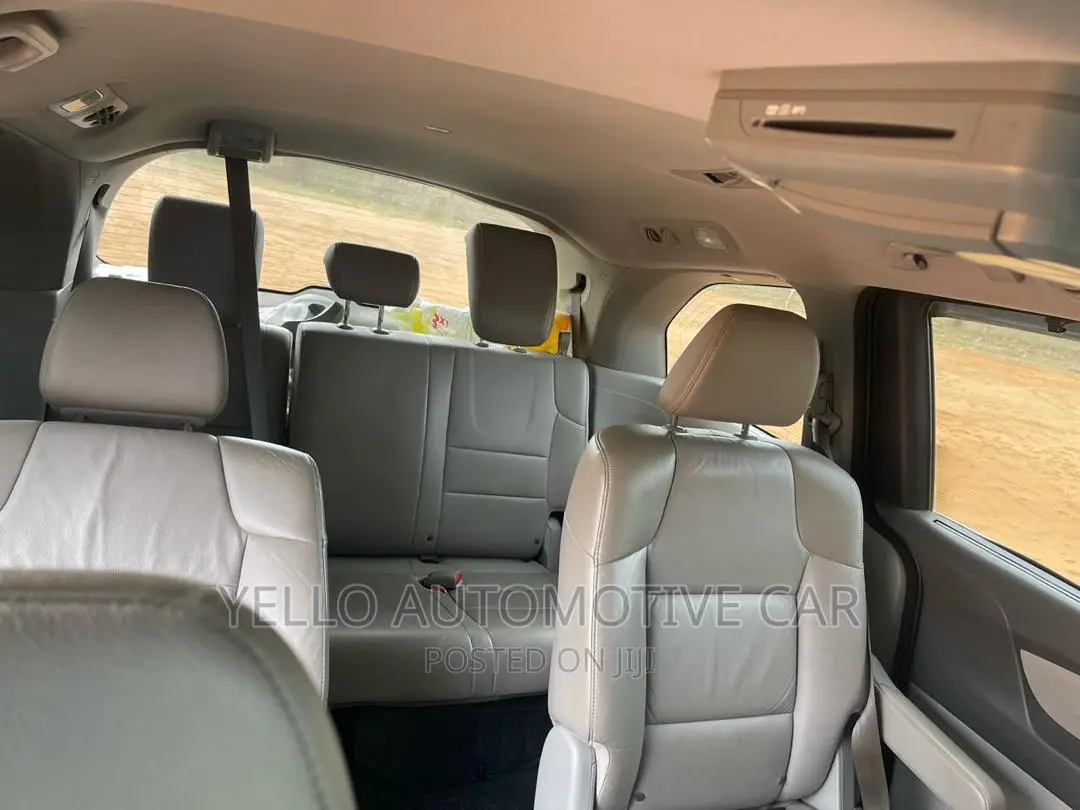 Rent Honda Odyssey 6 Seater Strictly Chauffeured