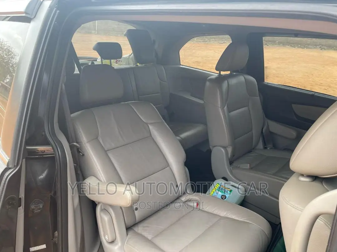 Rent Honda Odyssey 6 Seater Strictly Chauffeured