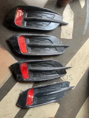 2016 Honda Civic Rear Bumper Grille Reflector Bezel Cover