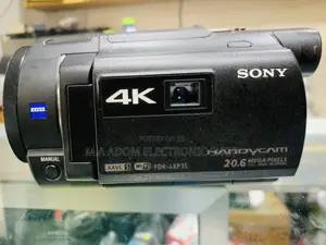 Sony FDR-AXP35 Camcorder With Built-in Projector (PAL).