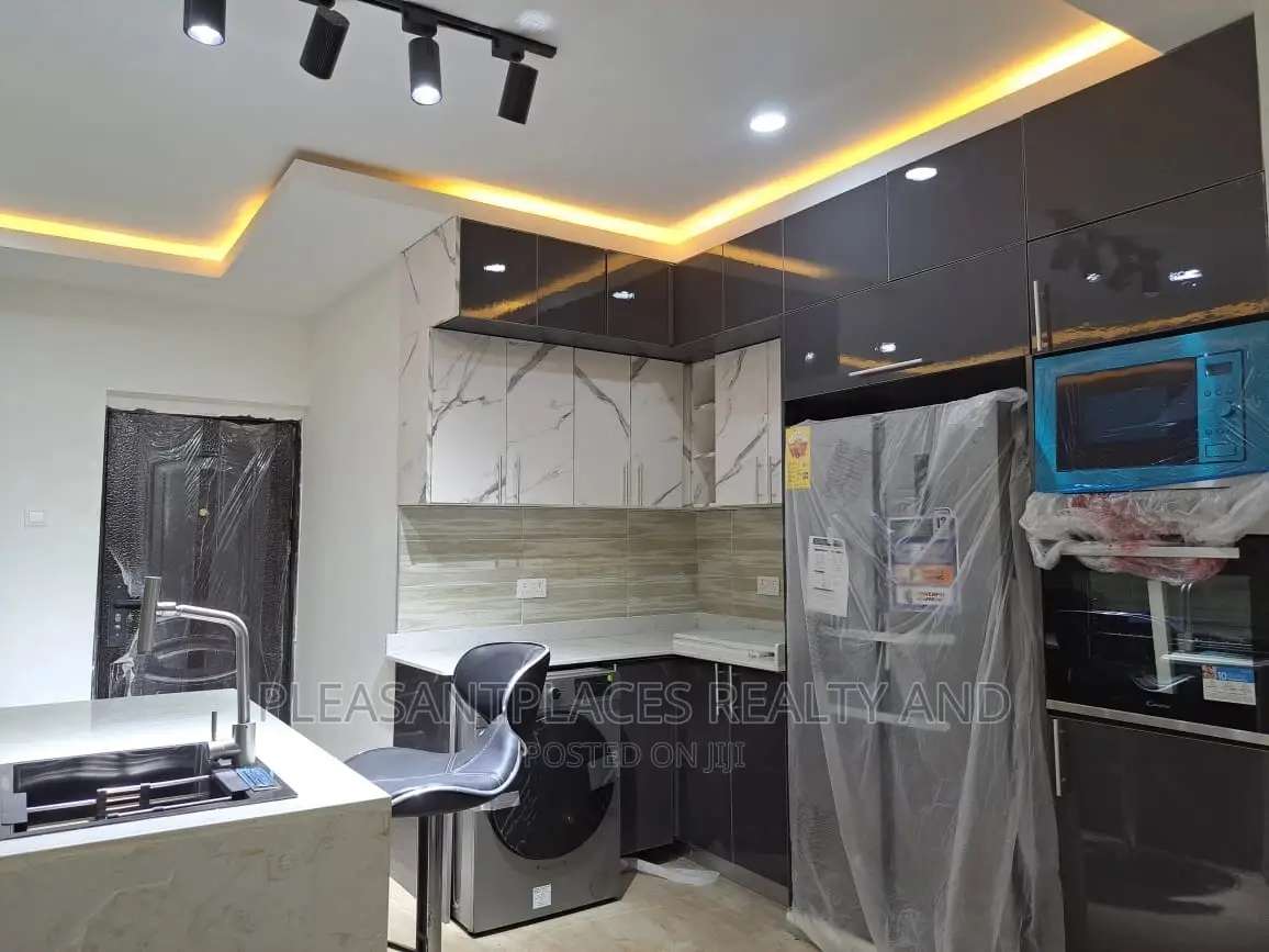 4bdrm Duplex in Pleasantplaces, Spintex for sale
