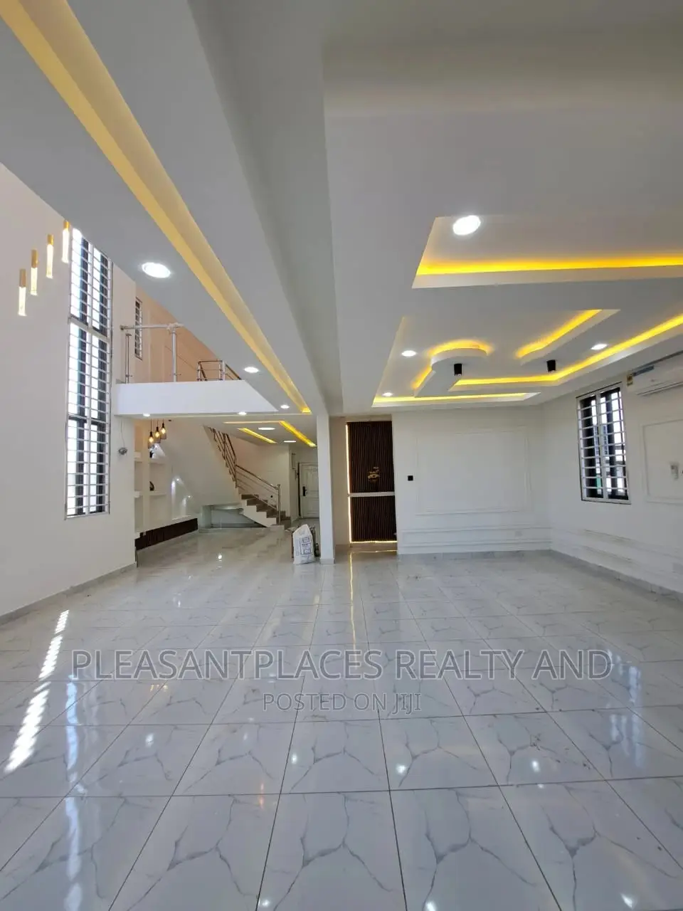 4bdrm Duplex in Pleasantplaces, Spintex for sale