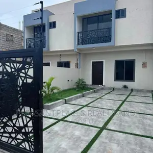 2bdrm House in Pleasantplaces, Accra Metropolitan for sale