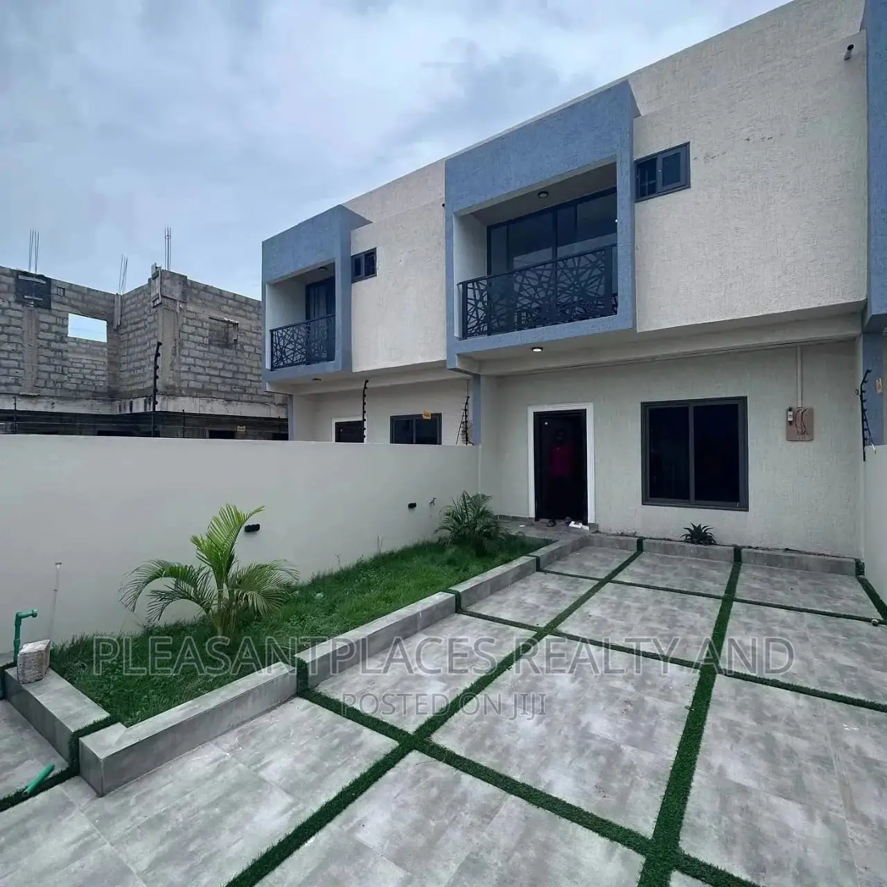 2bdrm House in Pleasantplaces, Accra Metropolitan for sale