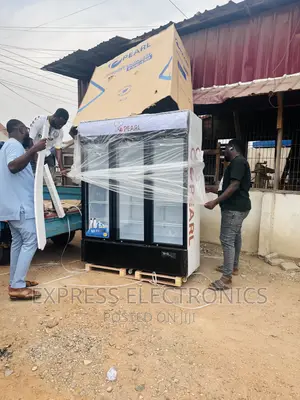 Pearl . Display. Fridge. Three. Doors. PVC-150