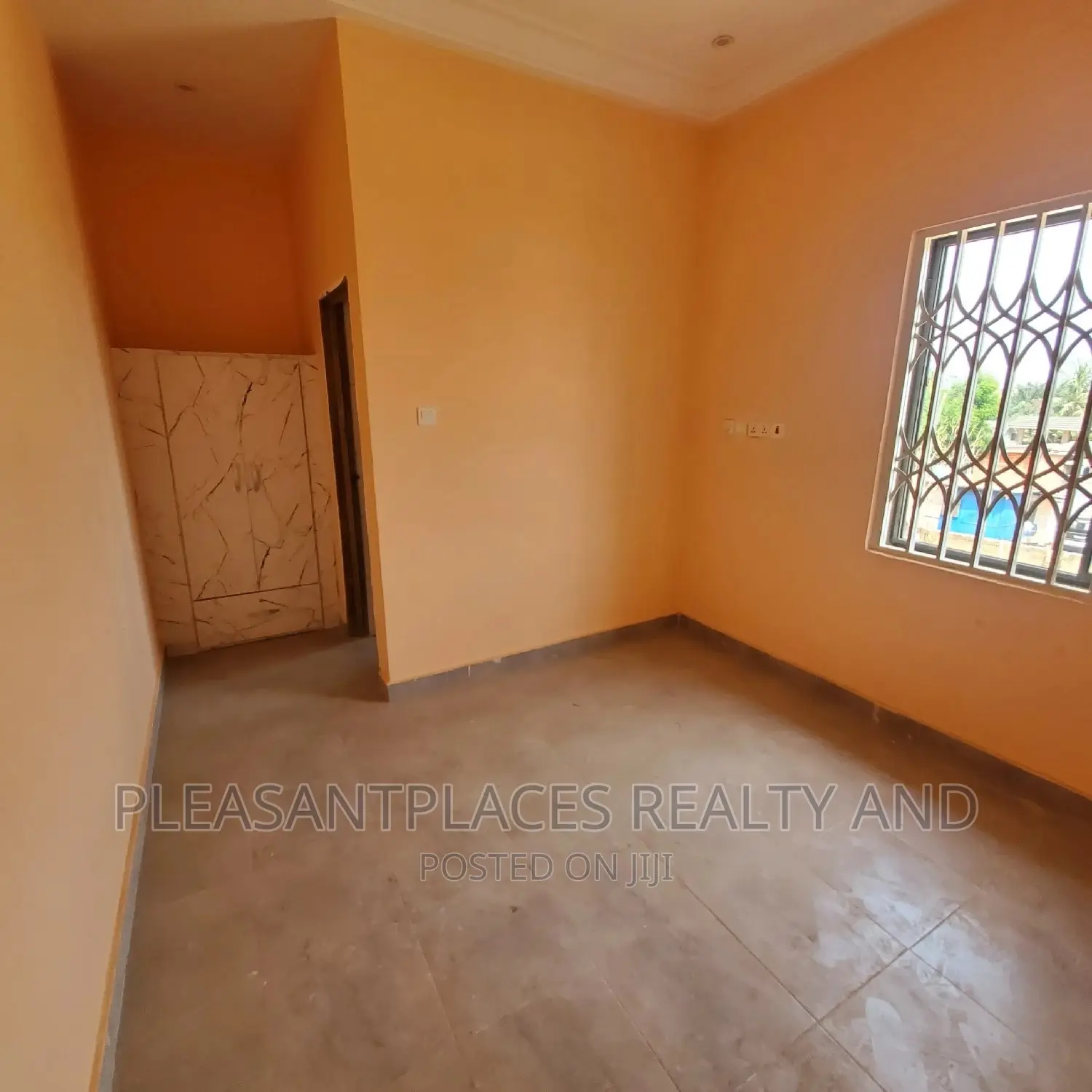 1bdrm Apartment in Pleasantplaces, East Legon for rent