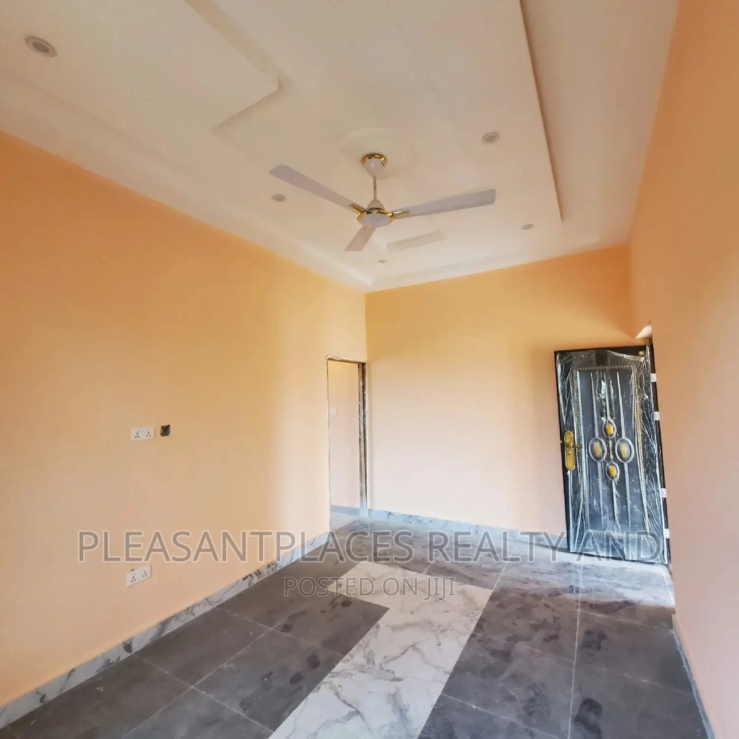 1bdrm Apartment in Pleasantplaces, East Legon for rent