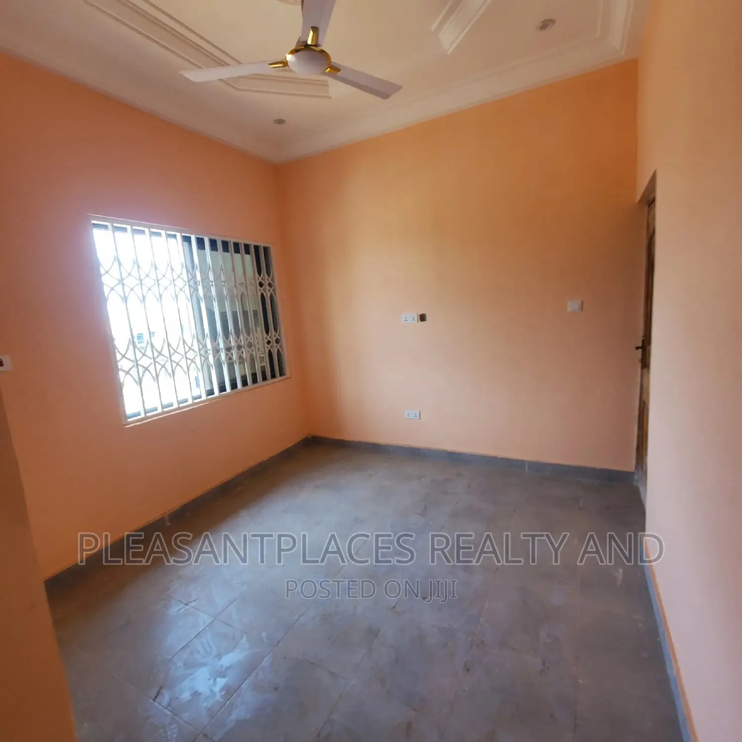 1bdrm Apartment in Pleasantplaces, East Legon for rent