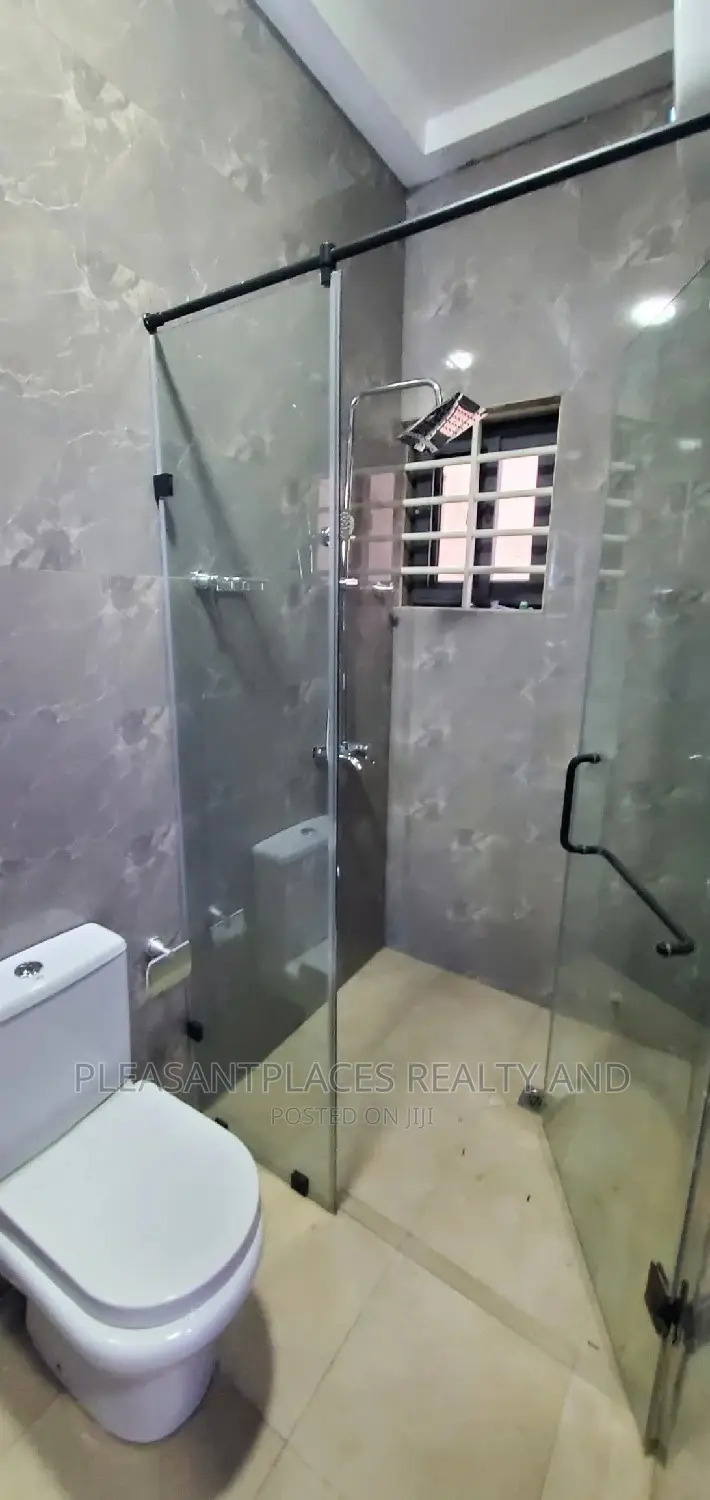 2bdrm Apartment in Pleasantplaces, Adjiriganor for rent