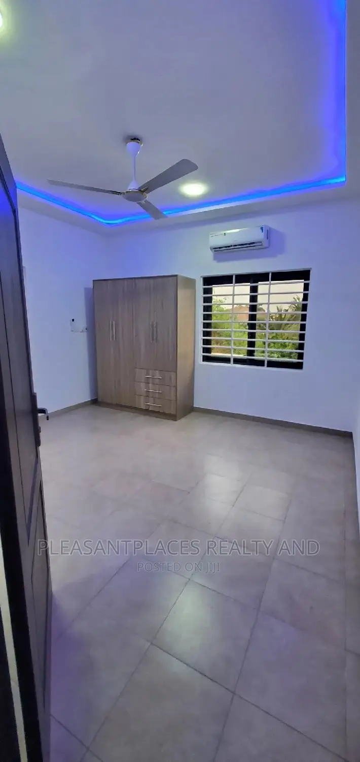 2bdrm Apartment in Pleasantplaces, Adjiriganor for rent